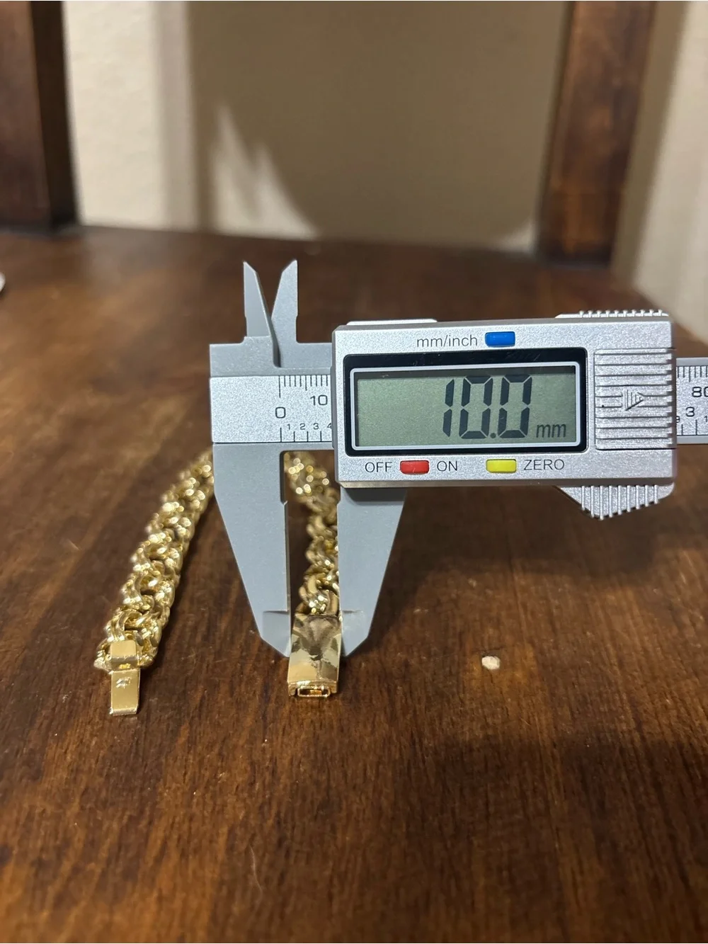 Chino Link Pin Lock Gold Laminated 8.5